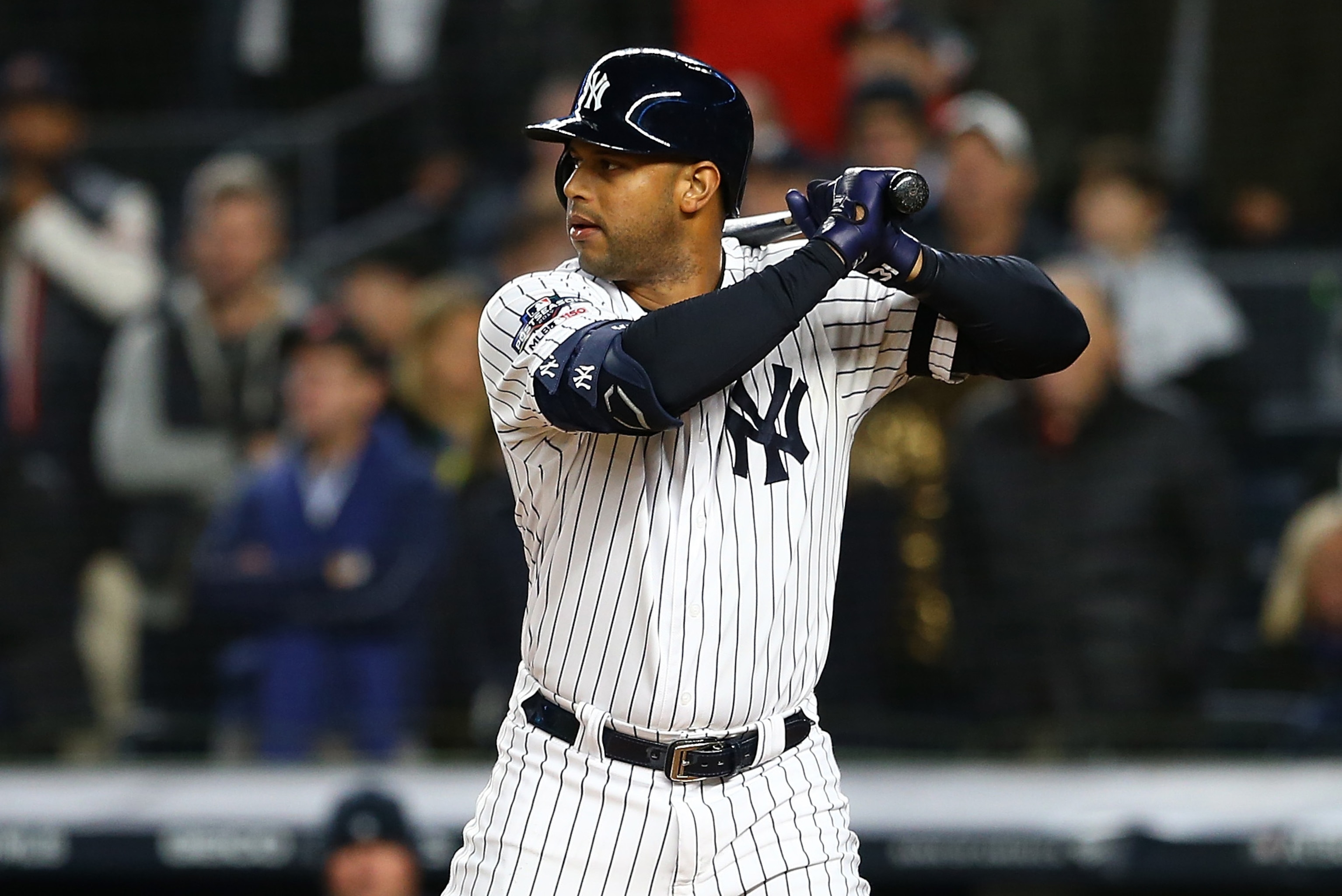 棒球明星选手受伤退赛,引发热议 棒球明星选手受伤退赛,引发热议