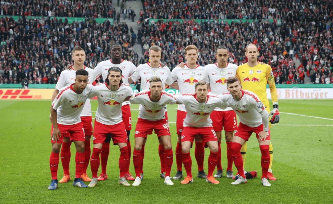 红牛二队完胜红牛车队，拉塞尔带队取胜