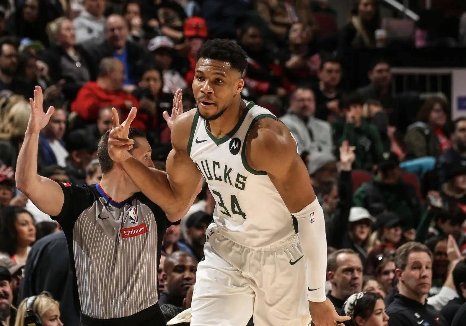 雄鹿轻取山西队,乔治刷新纪录 雄鹿轻取山西队,乔治刷新纪录