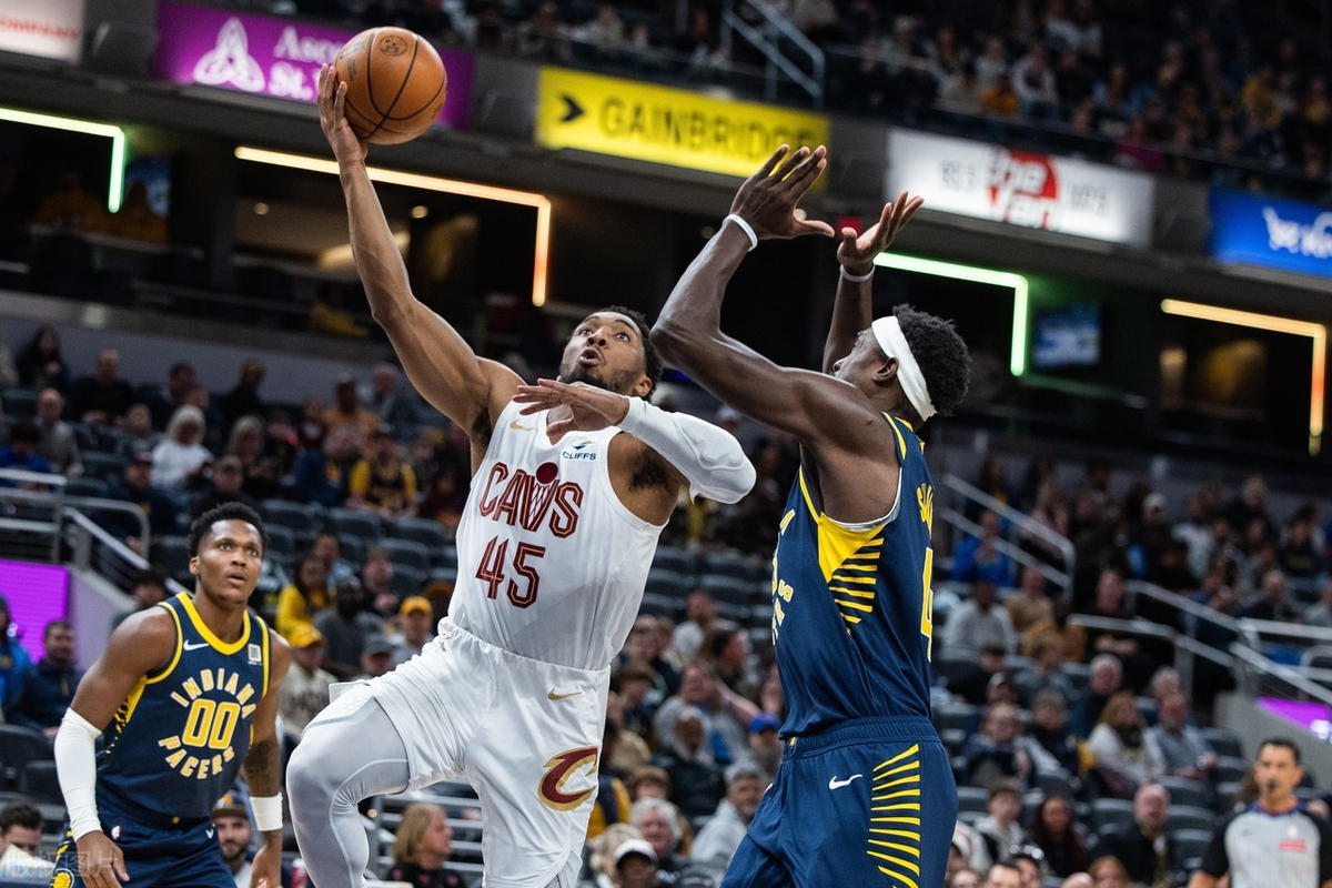 猛龙力克吉林队，米切尔带队取胜的简单介绍