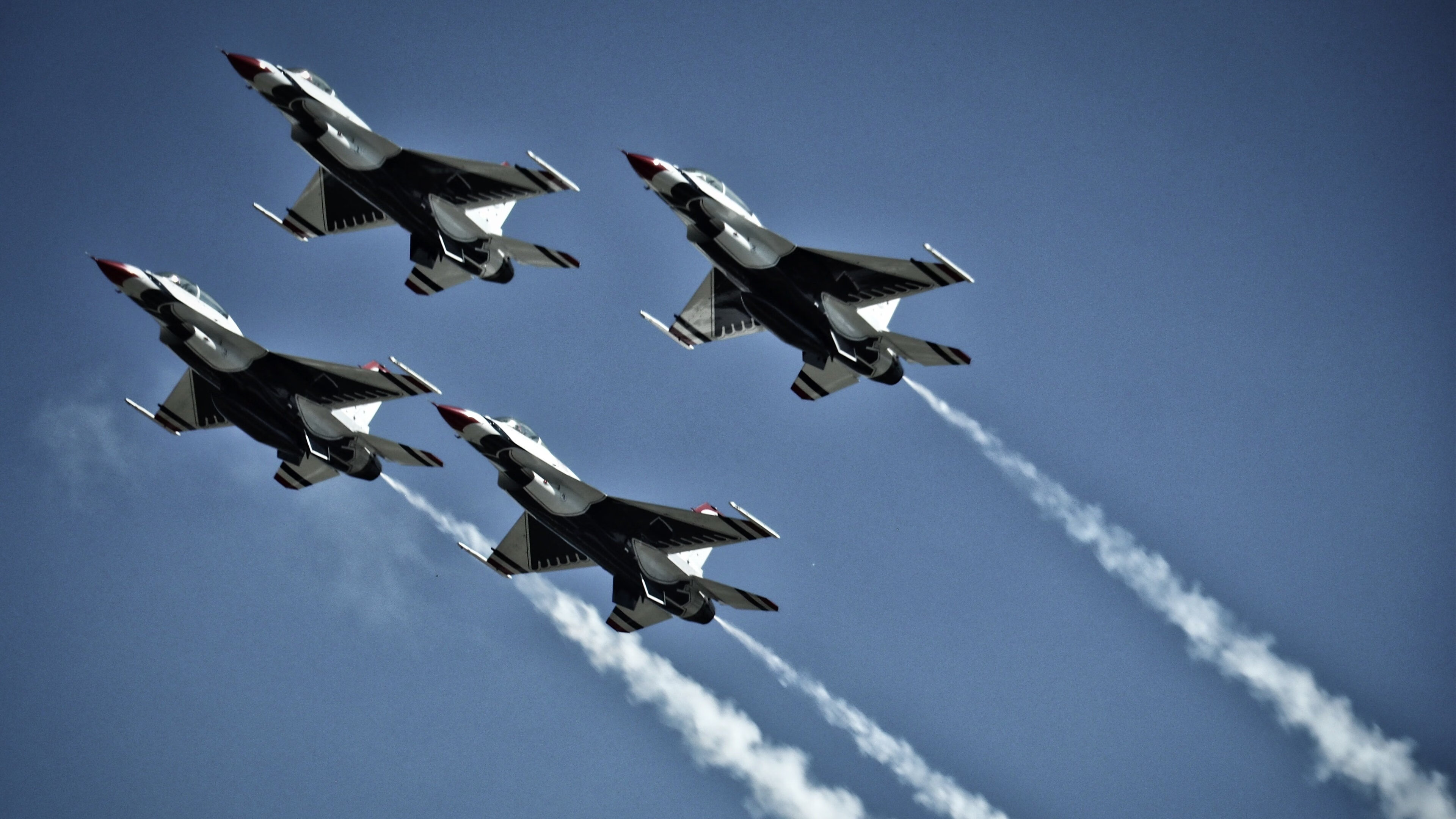 火箭攻势，深圳星夜熄火之战，唯见爱德华兹孤星闪耀