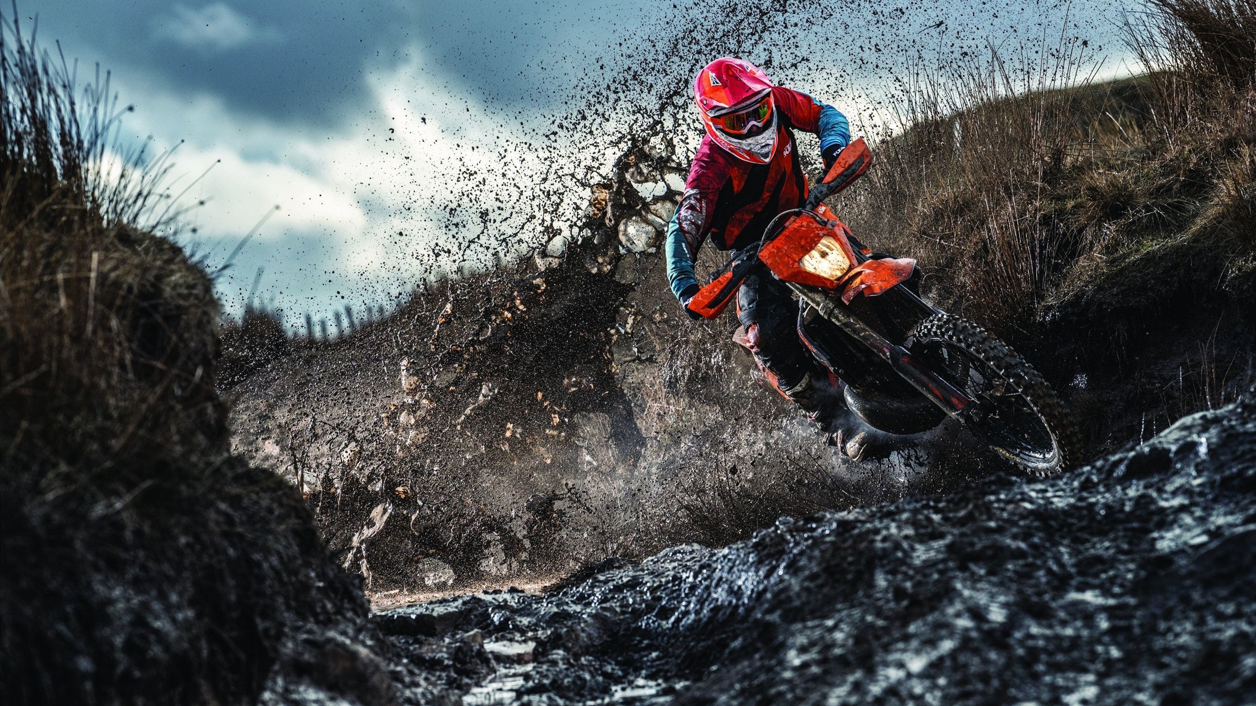 铁闸与利刃，当特奥·埃尔南德斯在悬崖边挥出那决定性的一剑