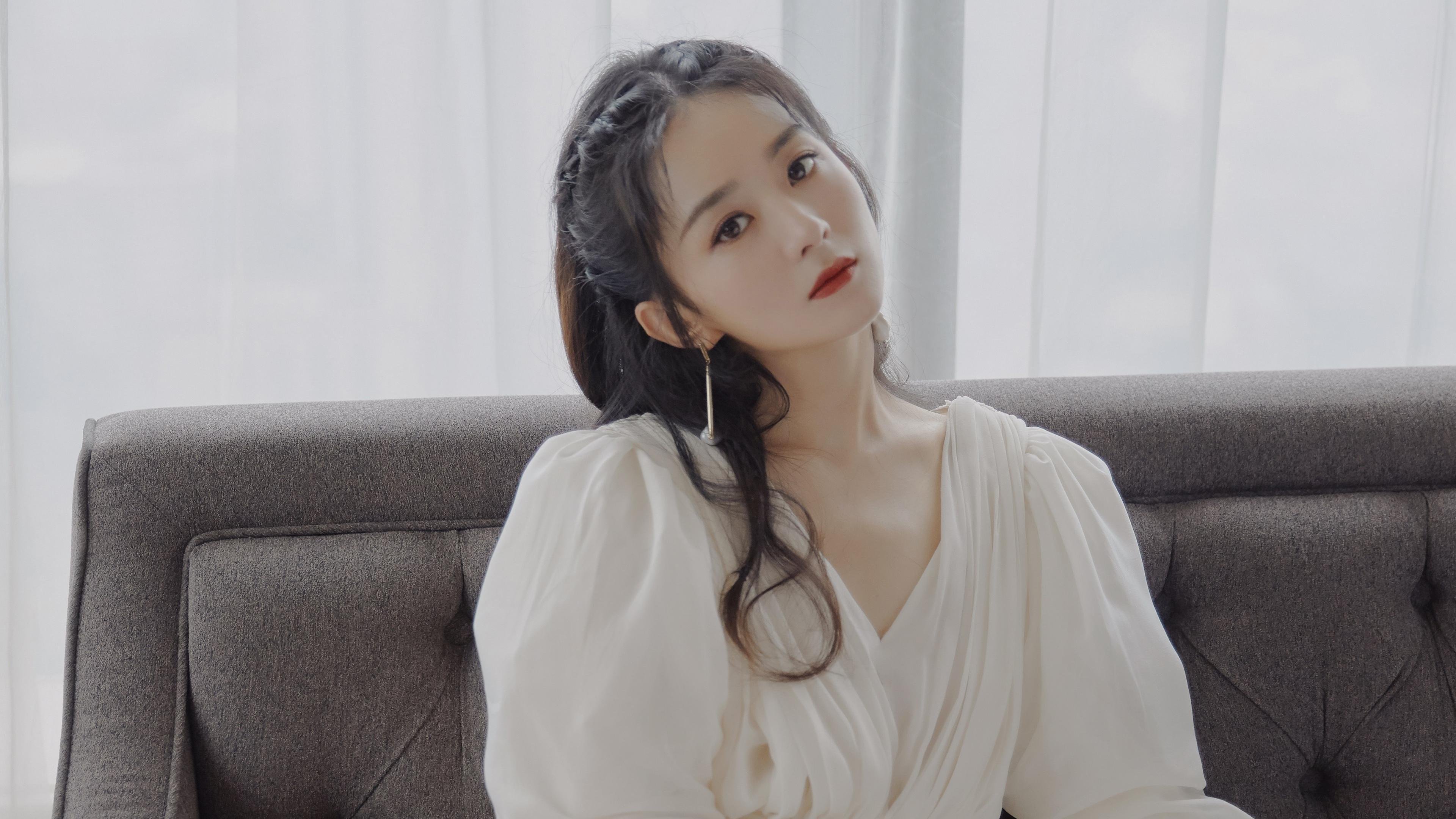 夜，被一柄名叫霍勒迪的刀刃收割